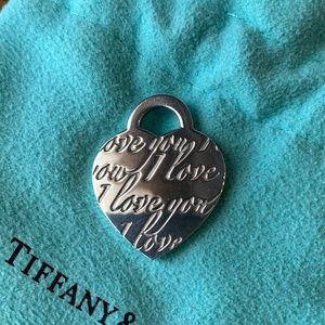Tiffany & Co. heart Pendant